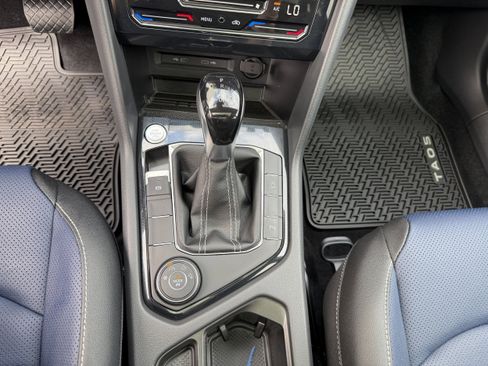 New 2026 Volkswagen Taos SEL AWD/4WD image 24