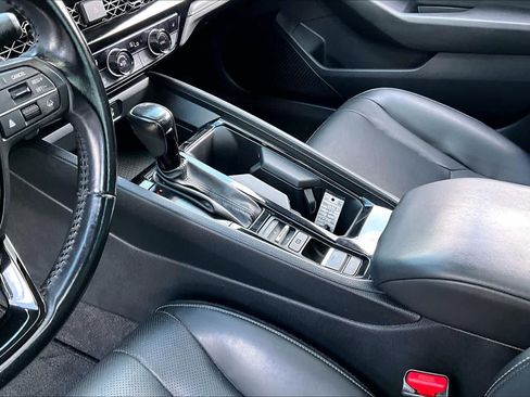 Used 2024 Honda Accord EX-L image 17