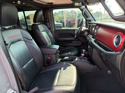 Used 2021 Jeep Wrangler Unlimited Rubicon AWD/4WD image 25