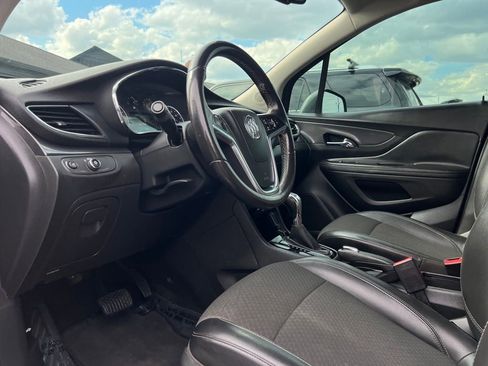 Used 2018 Buick Encore Preferred FWD image 2