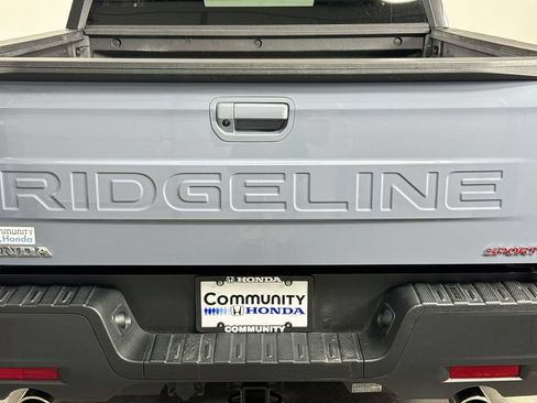 Used 2025 Honda Ridgeline Sport image 41