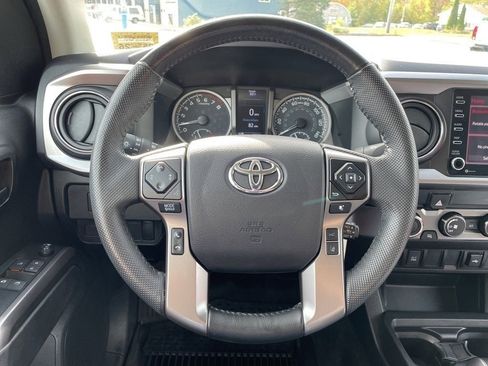 Used 2022 Toyota Tacoma SR5 image 12