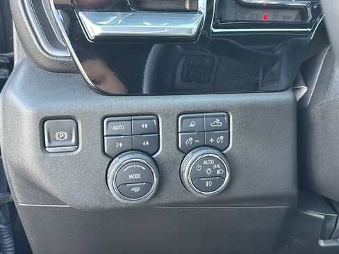 Used 2025 Chevrolet Silverado 3500 LTZ image 15