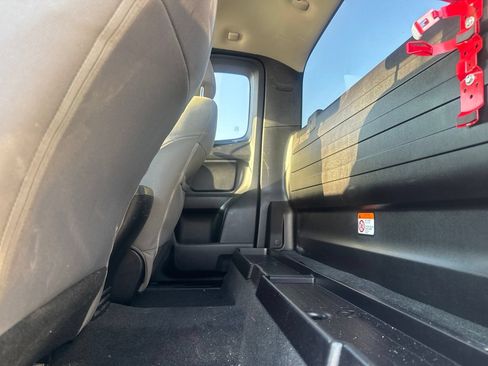 Used 2023 Toyota Tacoma SR RWD image 31