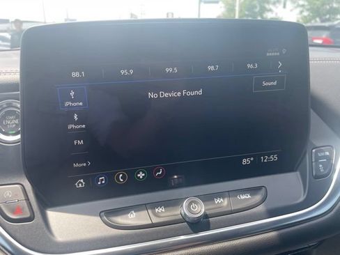 Used 2025 Chevrolet Blazer LT FWD image 11