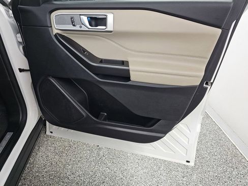 Used 2020 Ford Explorer Limited image 21