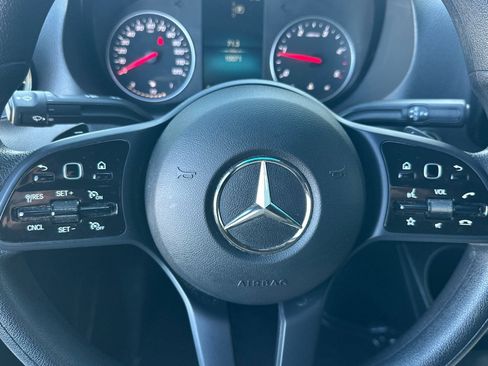 Used 2024 Mercedes-Benz Sprinter 2500 image 27