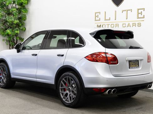 Used 2011 Porsche Cayenne Turbo AWD/4WD image 3