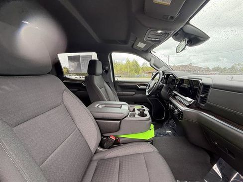 Used 2022 Chevrolet Silverado 1500 LT image 13