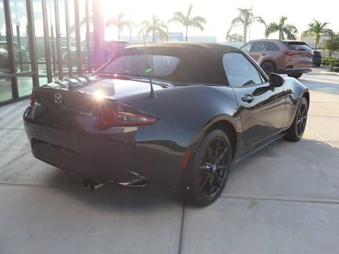Used 2023 MAZDA MX-5 Miata Club RWD image 3