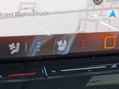 New 2025 Volkswagen ID. Buzz Pro S image 25