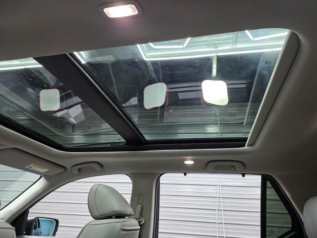Used 2024 Honda Pilot Elite image 19