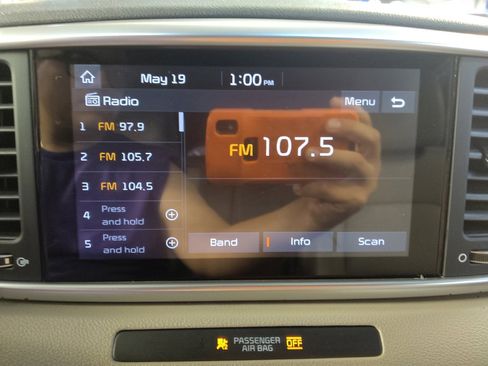 Used 2020 Kia Sportage S FWD image 25