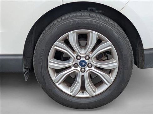 Used 2020 Ford Edge Titanium w/ Equipment Group 301A image 10