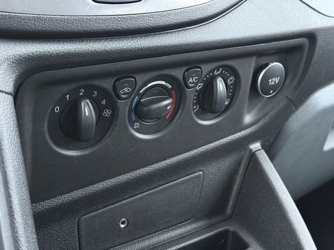 Used 2018 Ford Transit 350 XLT image 24