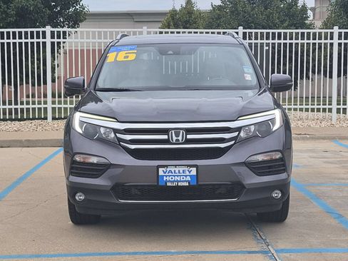 Used 2016 Honda Pilot Touring image 3