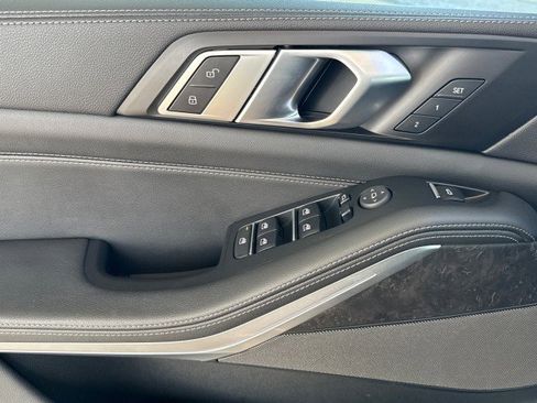 Used 2023 BMW X5 xDrive40i w/ M Sport Package image 10