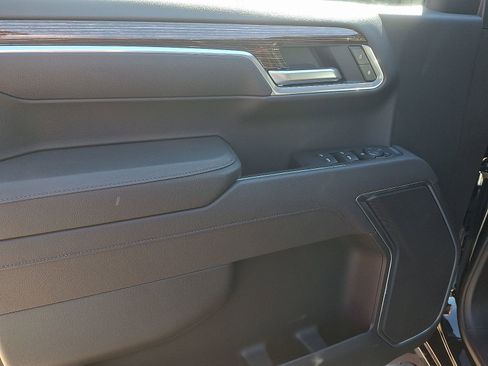 New 2026 GMC Sierra 1500 Elevation image 12