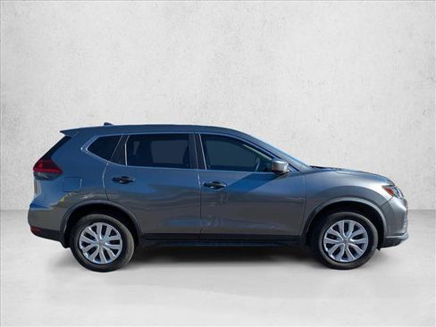 Used 2020 Nissan Rogue S image 4