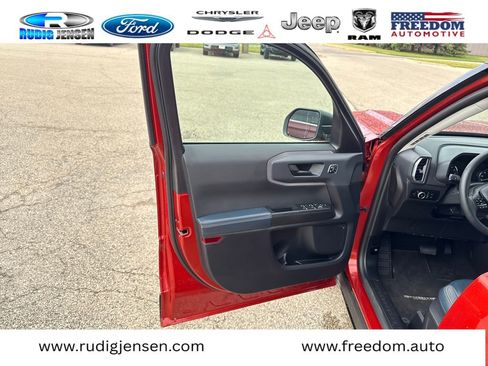 Used 2024 Ford Bronco Sport Outer Banks w/ Tech Package AWD/4WD image 10