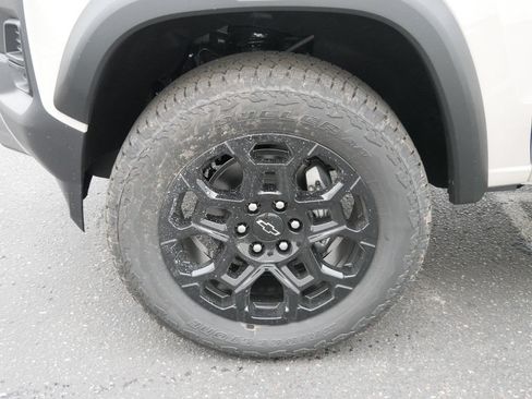 New 2026 Chevrolet Colorado Trail Boss AWD/4WD image 12