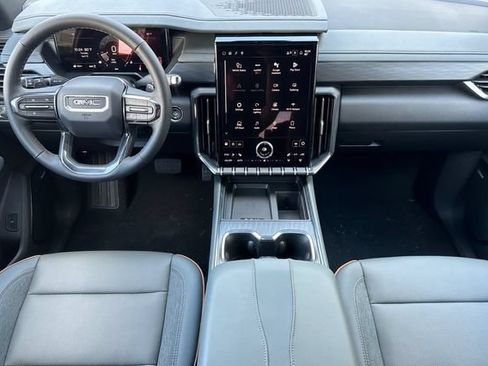 Used 2026 GMC Acadia AT4 AWD/4WD image 13