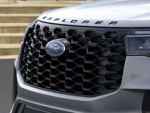 New 2026 Ford Explorer ST-Line w/ ST-Line Street Pack image 17