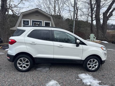 Used 2018 Ford EcoSport SE image 6
