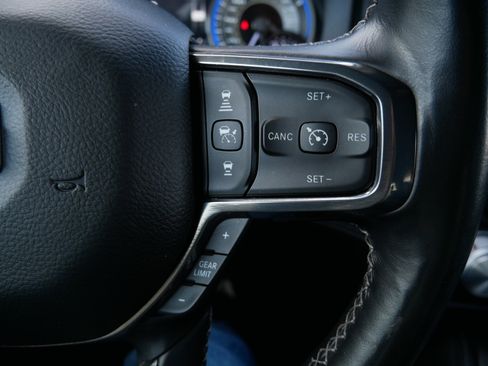 Used 2020 RAM 1500 Limited image 28