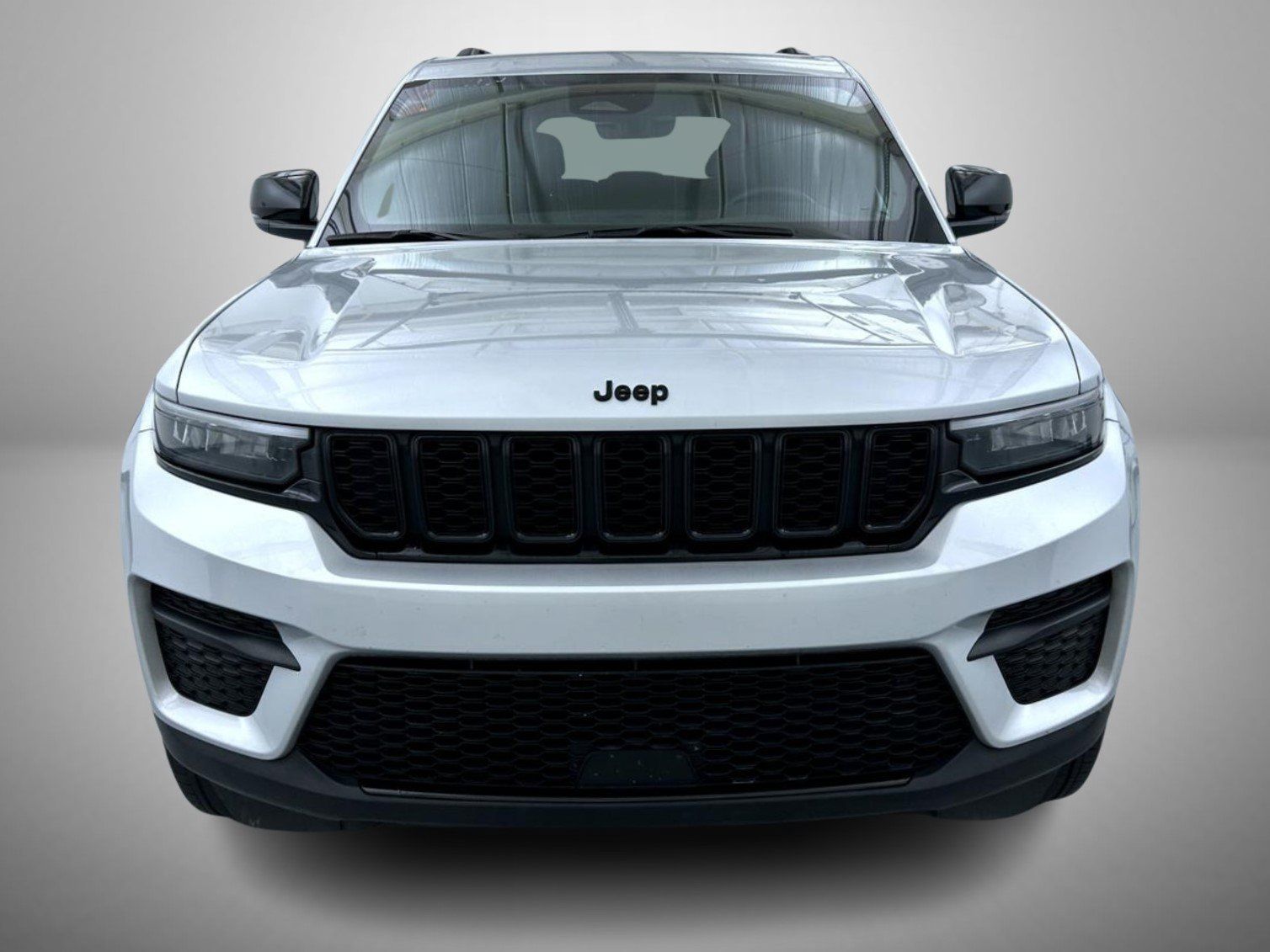Certified 2025 Jeep Grand Cherokee Altitude AWD/4WD image 2