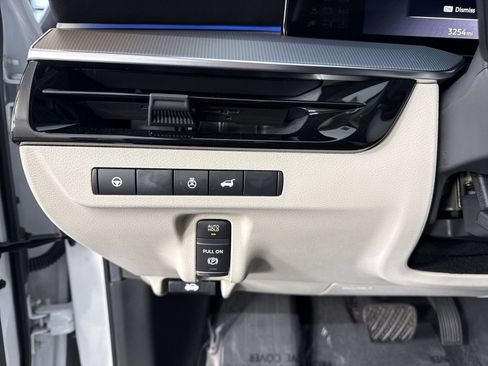 Used 2025 Nissan Murano SL AWD/4WD image 15