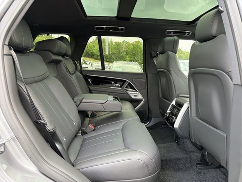 New 2026 Land Rover Range Rover SE AWD/4WD image 14