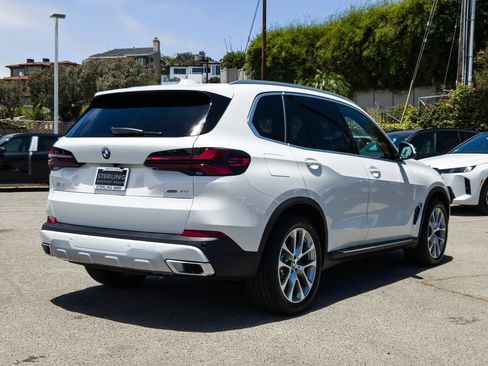 New 2026 BMW X5 xDrive40i w/ Premium Package AWD/4WD image 17