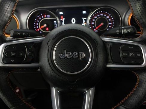 Used 2021 Jeep Gladiator Mojave image 12