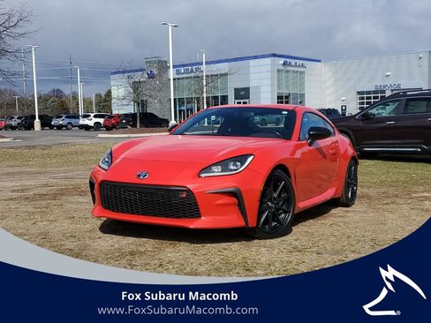 Used 2022 Toyota GR86 Premium w/ ALL Weather Mat Package (TMS) image 1