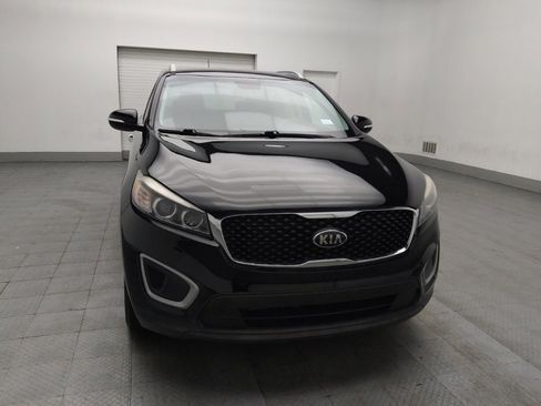 Used 2017 Kia Sorento LX image 14