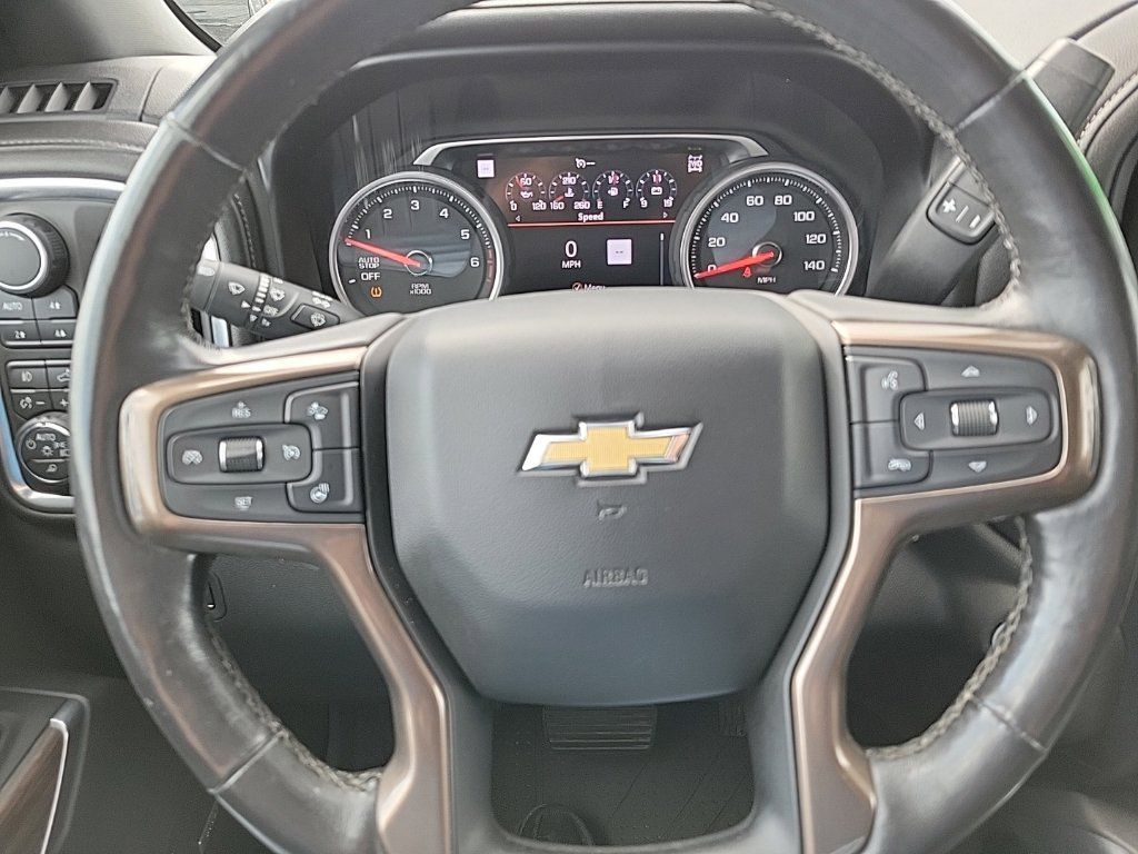 Used 2019 Chevrolet Silverado 1500 High Country w/ Technology Package AWD/4WD image 13