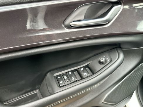 Used 2022 Jeep Grand Cherokee Altitude image 13