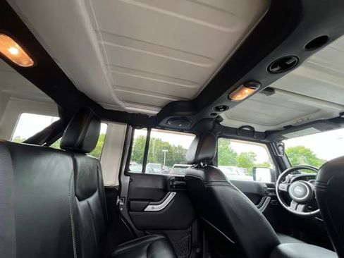 Used 2014 Jeep Wrangler Unlimited Sahara w/ Connectivity Group AWD/4WD image 20