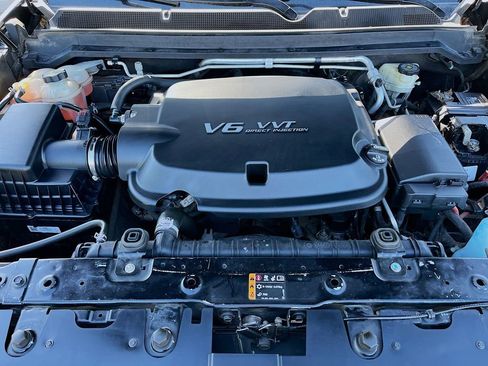 Used 2017 Chevrolet Colorado Z71 image 28