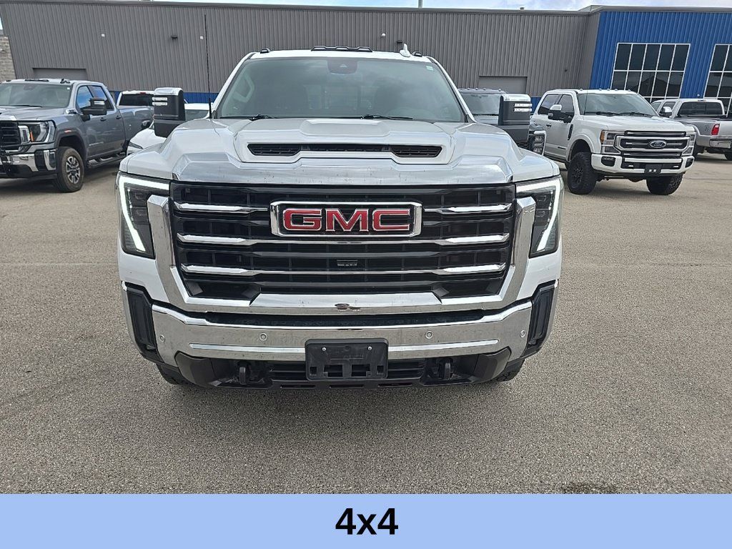 Used 2025 GMC Sierra 2500 SLT w/ SLT Premium Package AWD/4WD image 2