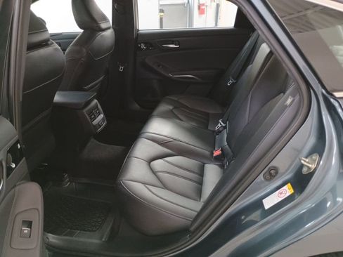 Used 2019 Toyota Avalon XLE w/ Moonroof Package image 26