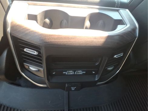 Used 2025 RAM 1500 Laramie w/ Sport Appearance Package AWD/4WD image 14