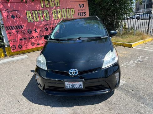 Used 2013 Toyota Prius Persona Series FWD image 2