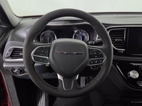 New 2026 Chrysler Pacifica Select image 16