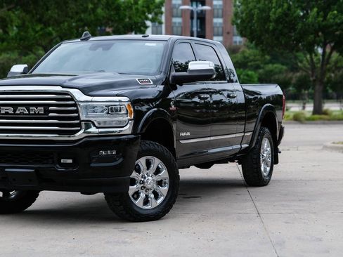 Used 2019 RAM 2500 Limited AWD/4WD image 9