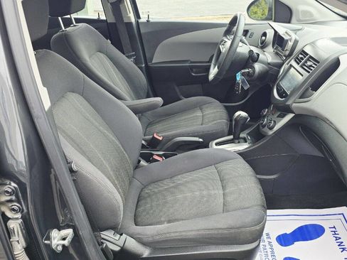 Used 2015 Chevrolet Sonic LT image 14