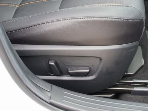 Used 2025 MAZDA CX-50 AWD 2.5 S w/ Premium Plus Pkg image 10