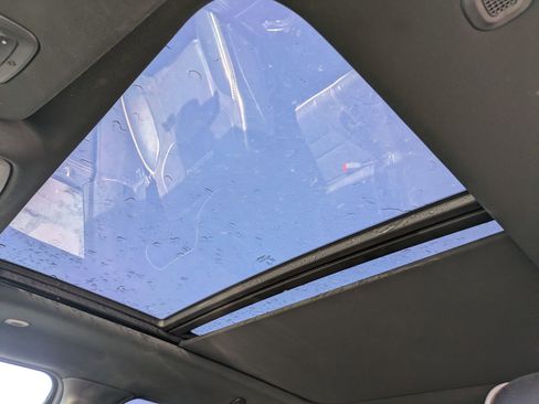 Used 2019 RAM 1500 Laramie image 23