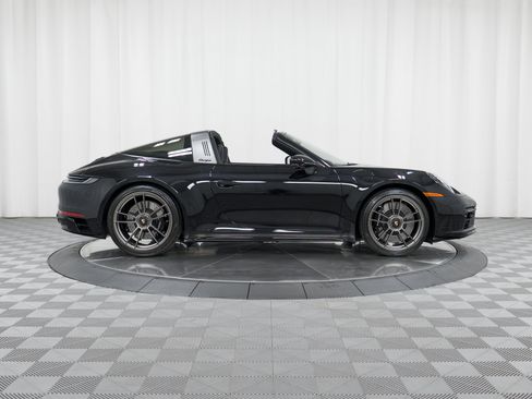 Certified 2022 Porsche 911 50th Anniversary Edition AWD/4WD image 8